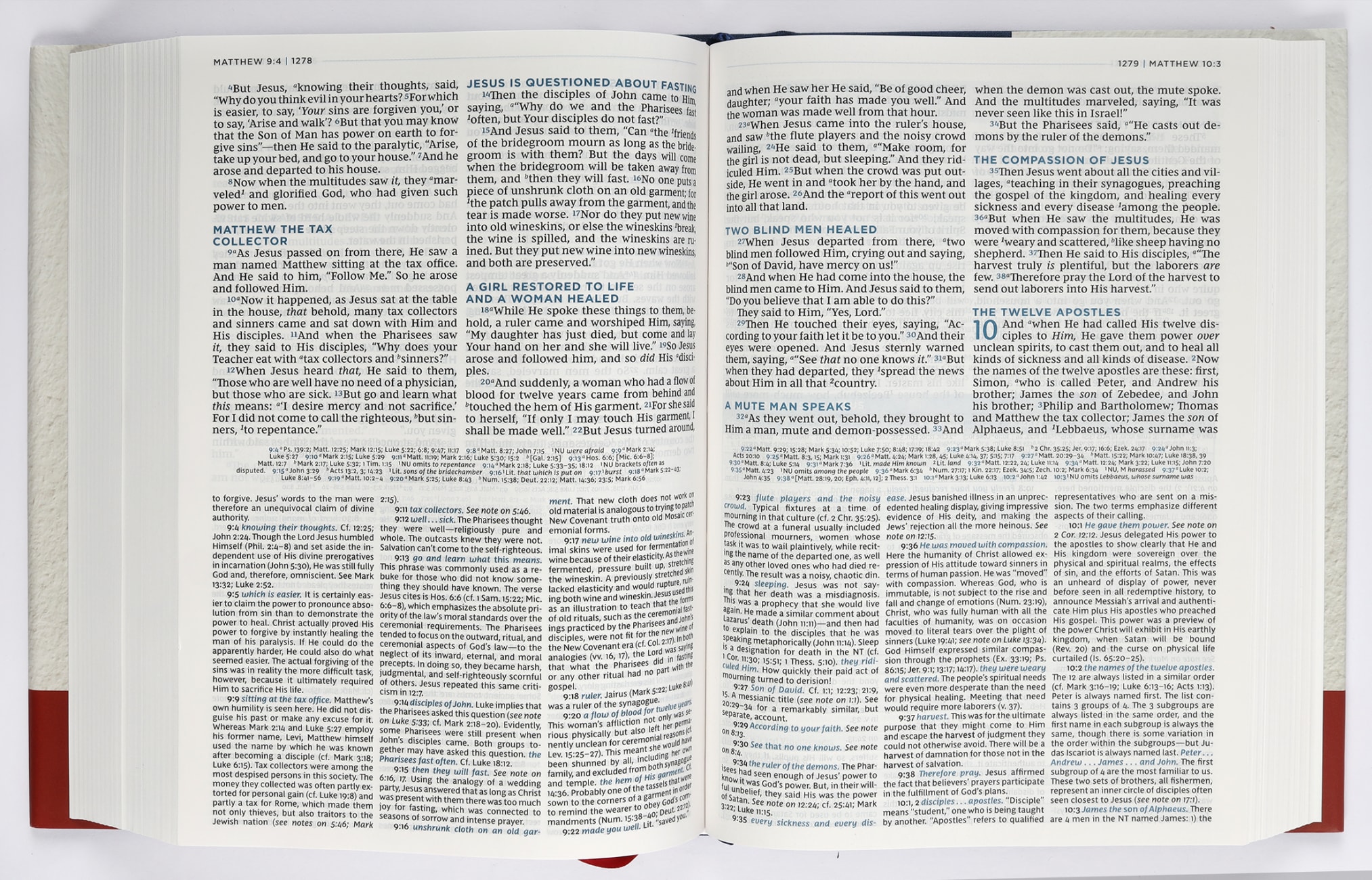NKJV Macarthur Study Bible Blue (2nd Edition) Hardback