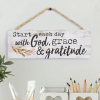 String Sign: Start Each Day With God, Grace and Gratitude