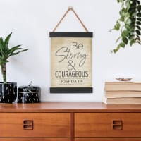 String Banner: Be Strong & Courageous (Joshua 1:9) (Vintage Praise Series)